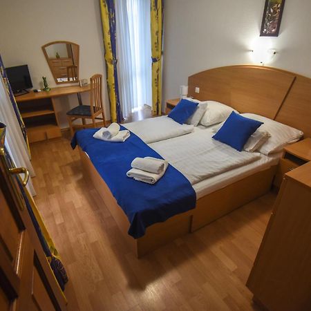 Amore Apartmanhaz Siofok Exterior photo