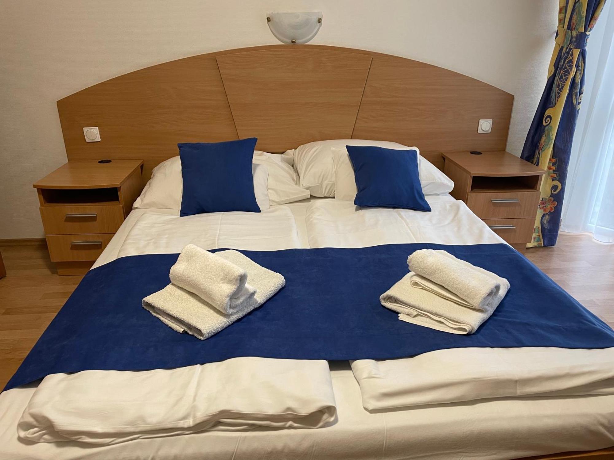 Amore Apartmanhaz Siofok Exterior photo