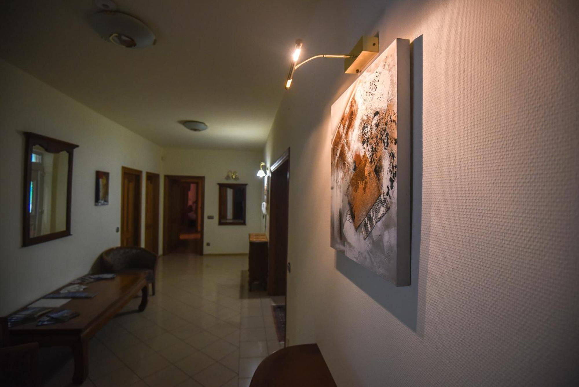 Amore Apartmanhaz Siofok Exterior photo