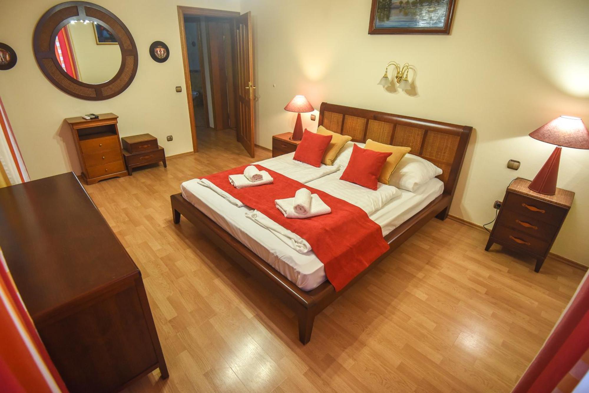 Amore Apartmanhaz Siofok Exterior photo