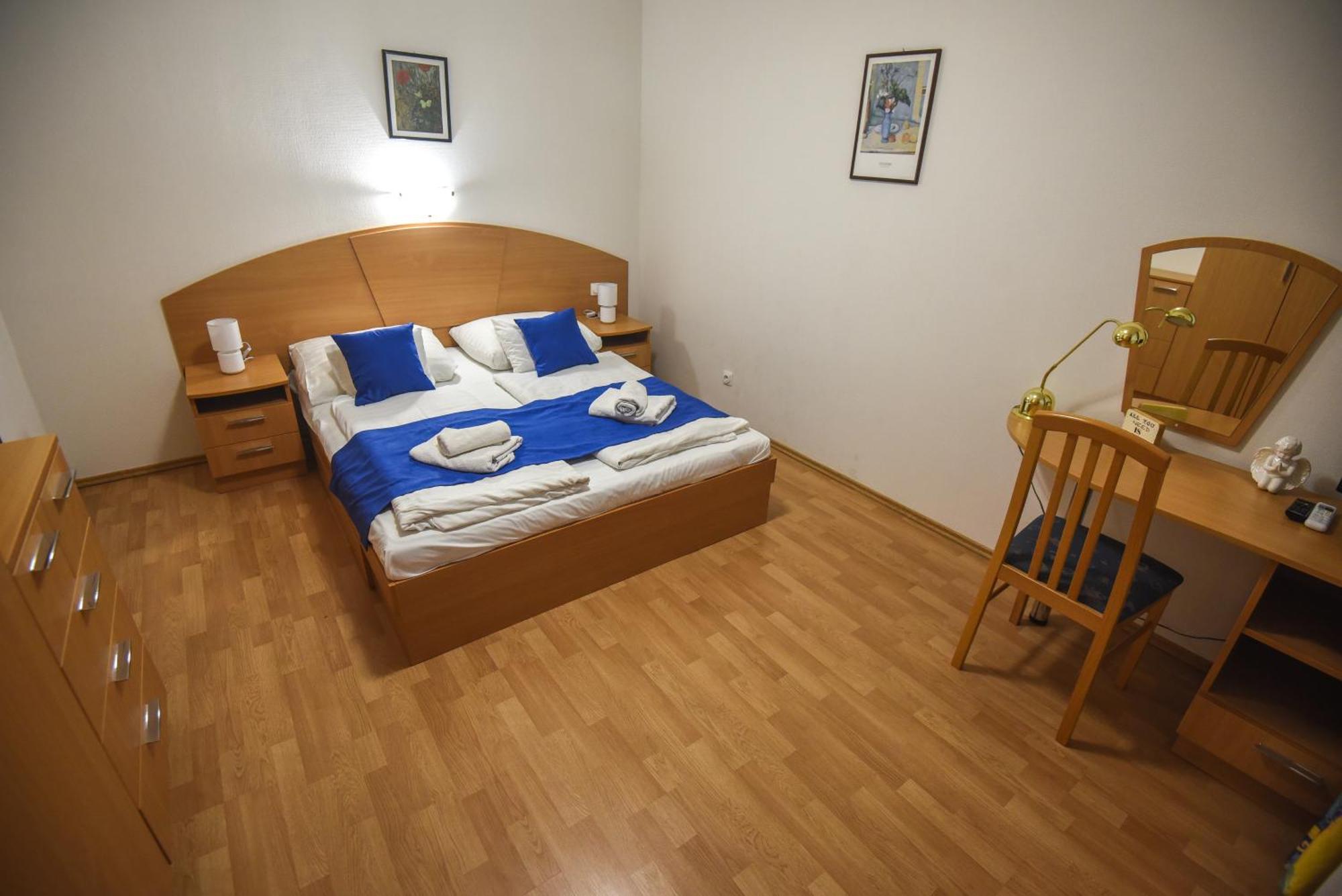 Amore Apartmanhaz Siofok Exterior photo