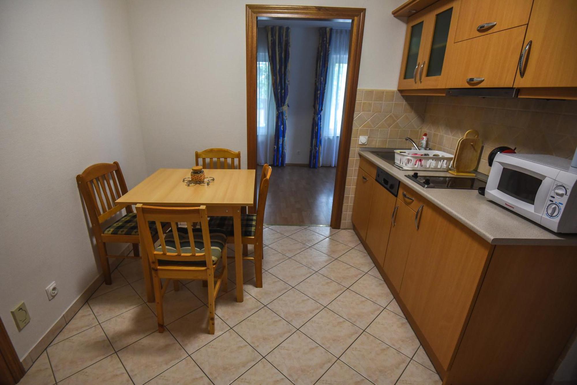 Amore Apartmanhaz Siofok Exterior photo
