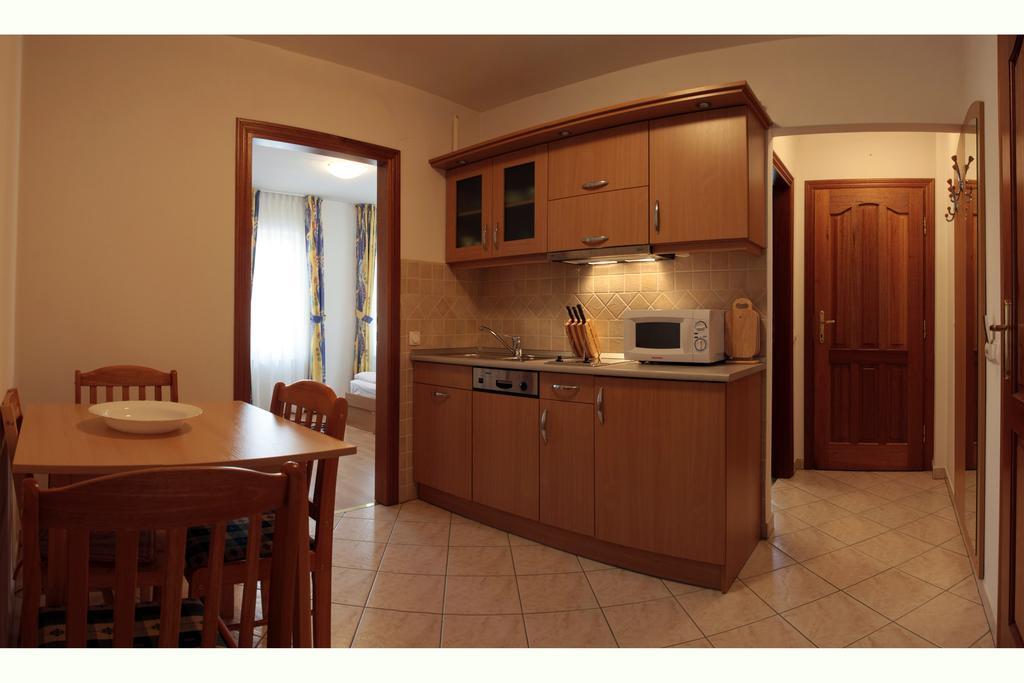 Amore Apartmanhaz Siofok Exterior photo